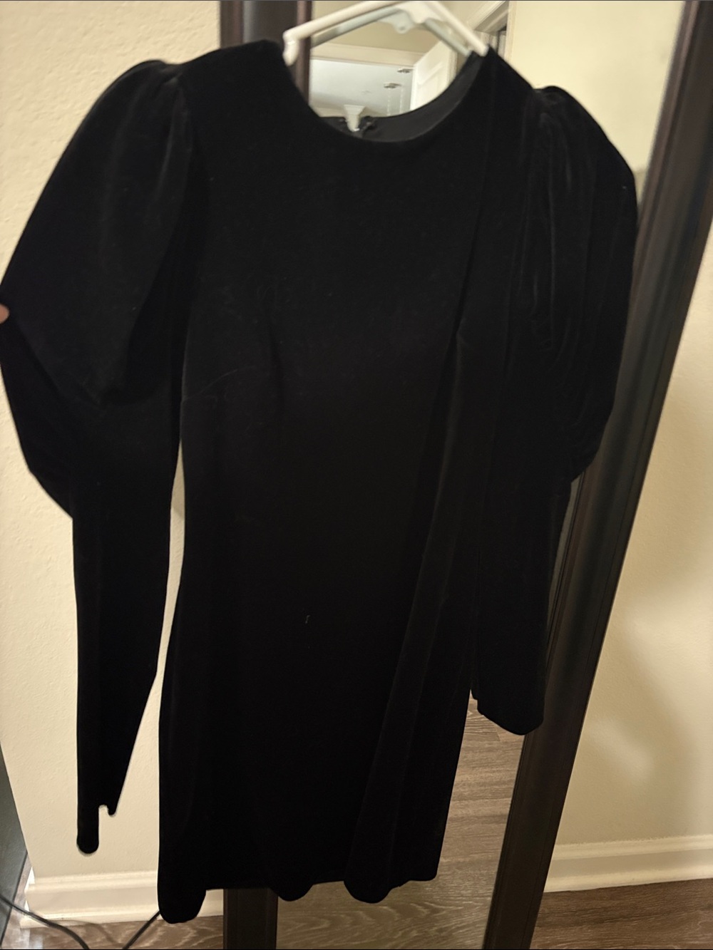 Express Black Velvet Puff-Sleeve Mini Dress